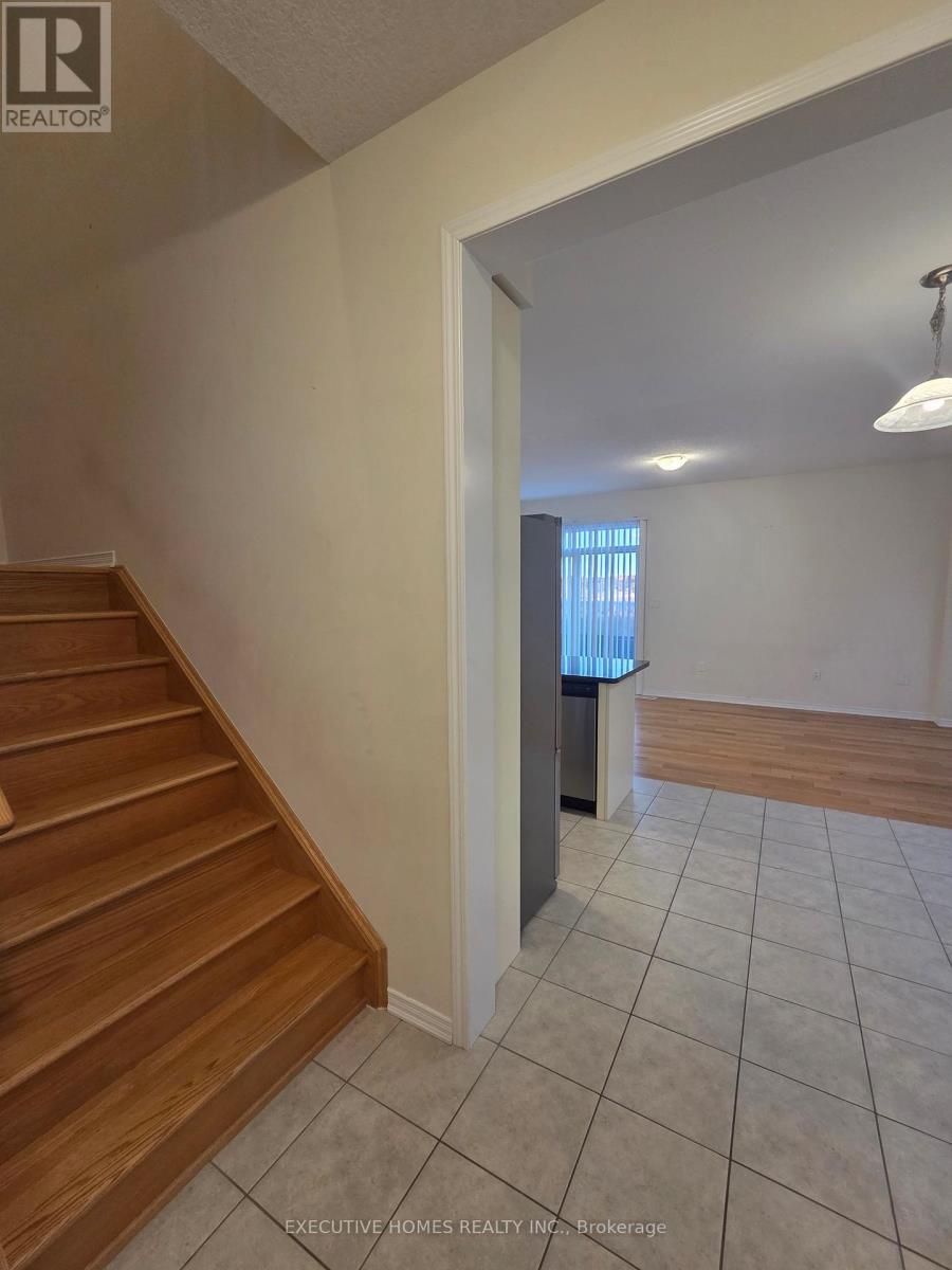 204 Maclachlan Avenue, Haldimand, Ontario  N3W 0E2 - Photo 6 - X12520184