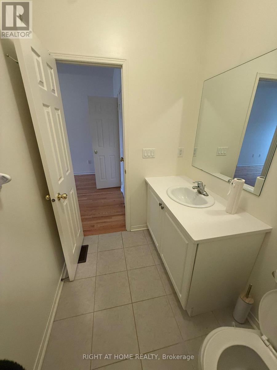 71 Ness Drive, Richmond Hill, Ontario  L4K 0K5 - Photo 13 - N12482614