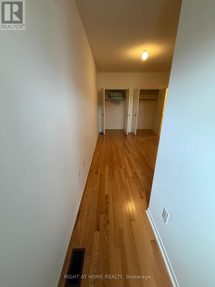 71 Ness Drive, Richmond Hill, Ontario  L4K 0K5 - Photo 14 - N12482614