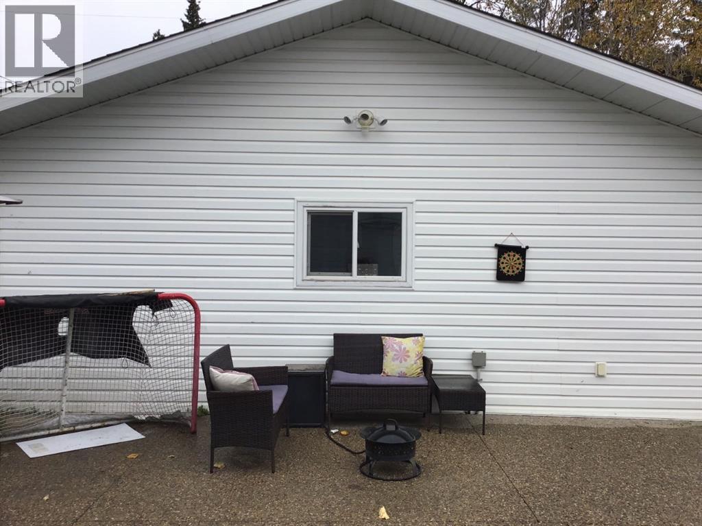 16 Mcleod Drive, Whitecourt, Alberta  T7S 1H4 - Photo 39 - A2262674