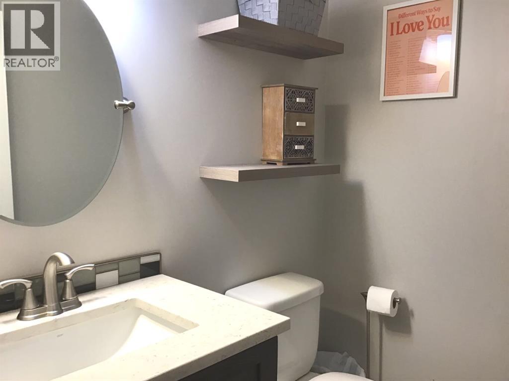 16 Mcleod Drive, Whitecourt, Alberta  T7S 1H4 - Photo 15 - A2262674