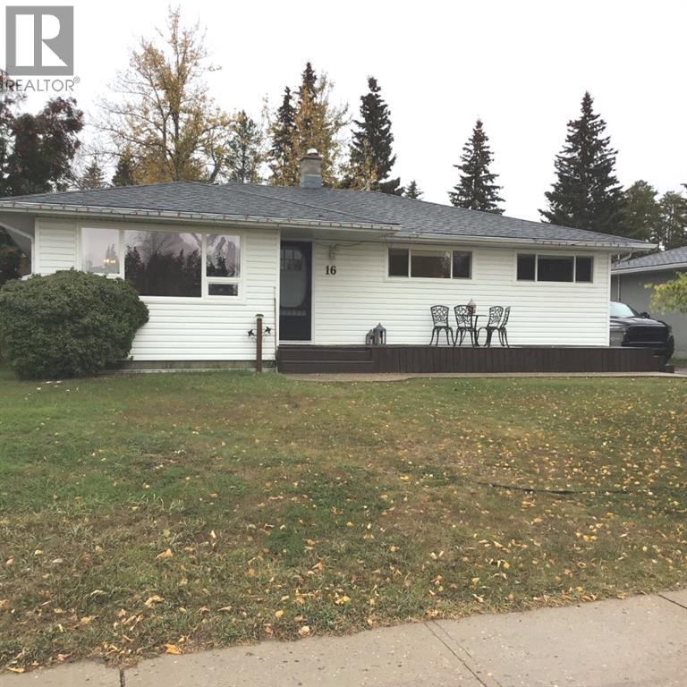 16 Mcleod Drive, Whitecourt, Alberta  T7S 1H4 - Photo 1 - A2262674