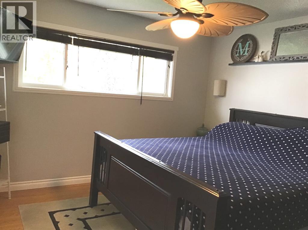 16 Mcleod Drive, Whitecourt, Alberta  T7S 1H4 - Photo 12 - A2262674