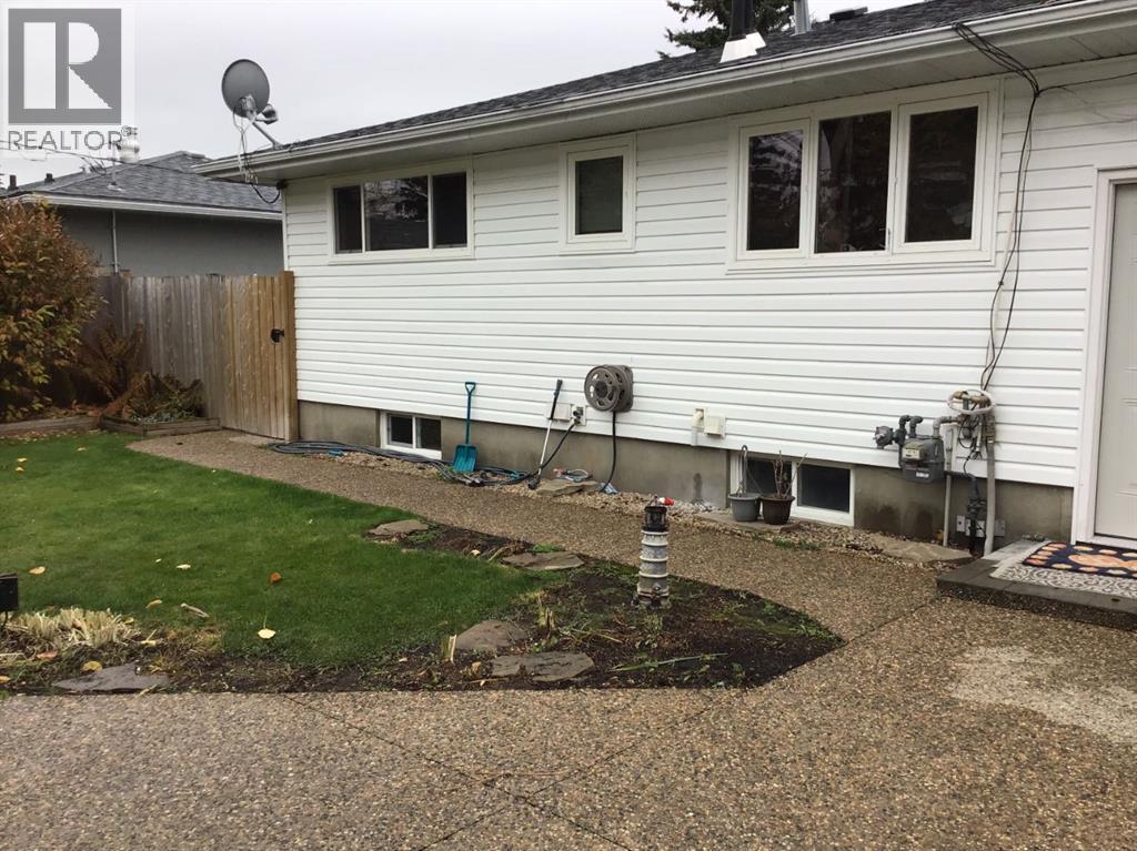 16 Mcleod Drive, Whitecourt, Alberta  T7S 1H4 - Photo 38 - A2262674