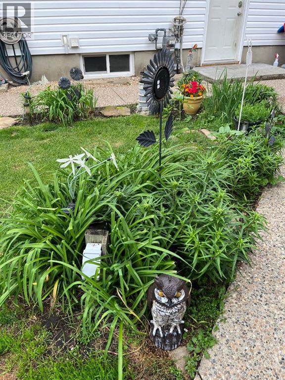 16 Mcleod Drive, Whitecourt, Alberta  T7S 1H4 - Photo 44 - A2262674