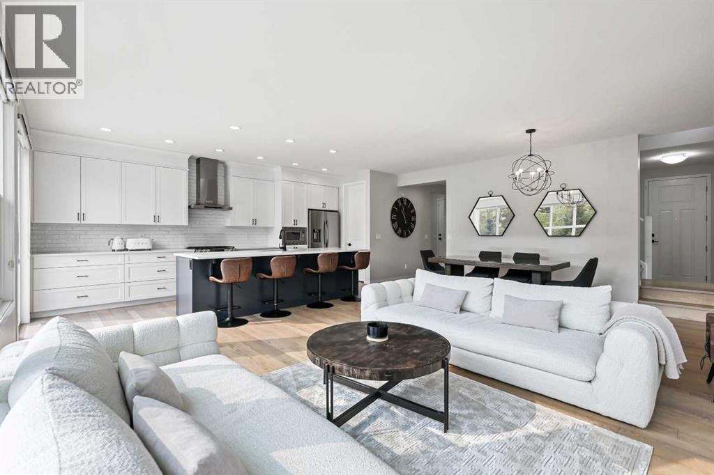 186 West Grove Point Sw, Calgary, Alberta  T3H 1Y7 - Photo 13 - A2260750