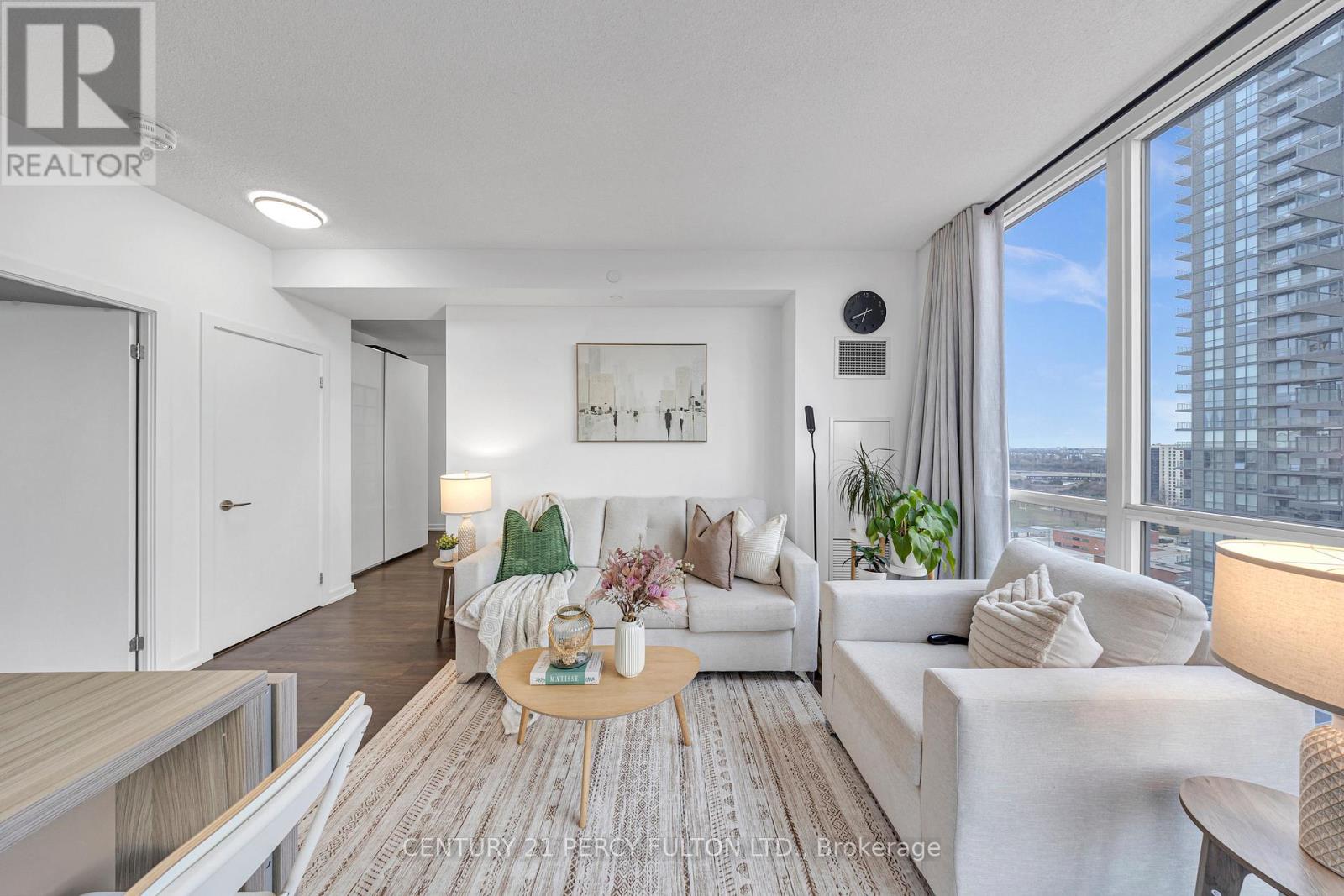 1702 - 50 Forest Manor Road, Toronto, Ontario  M2J 0E3 - Photo 3 - C12520196