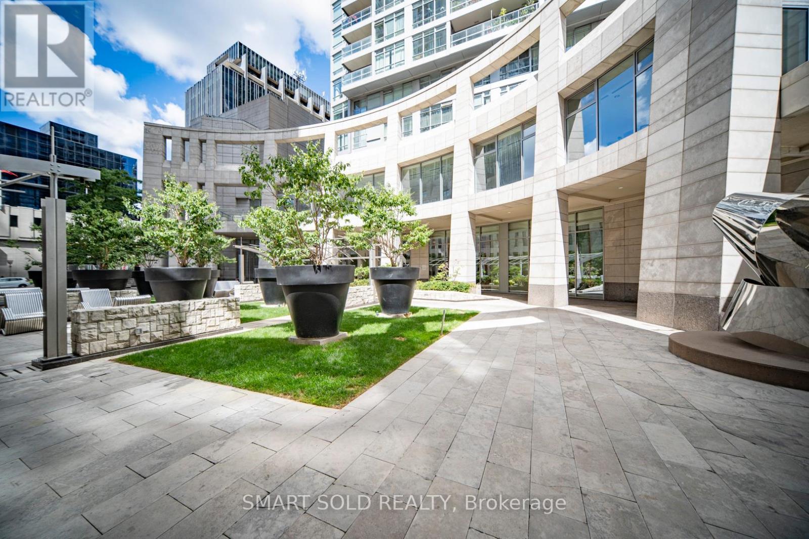 901 - 2191 YONGE STREET, Toronto, Ontario