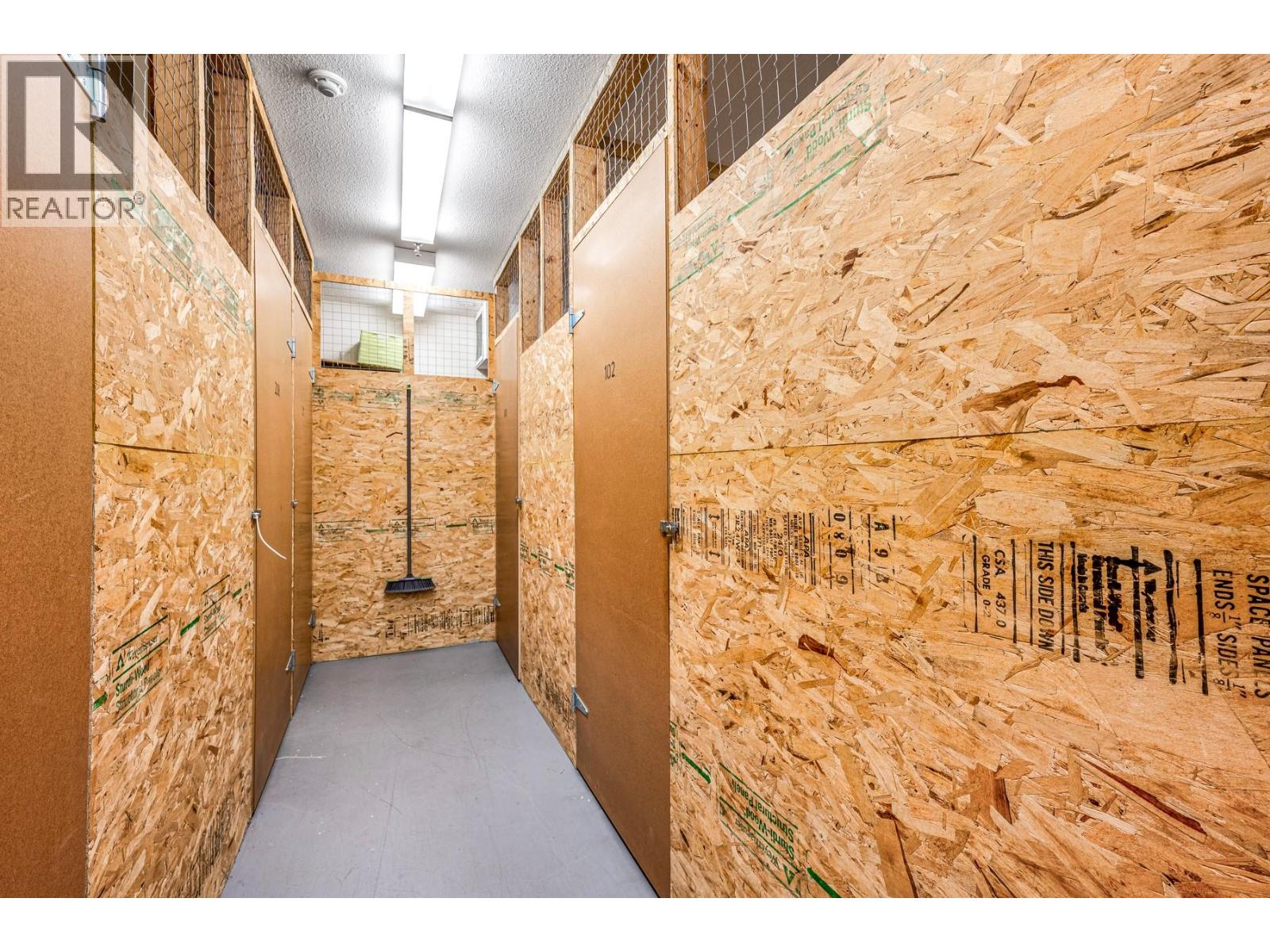 1055 Lawrence Avenue Unit# 102, Kelowna, British Columbia V1Y 6M3 - Photo 33 - 10338277