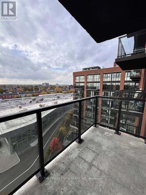 702 - 2300 St. Clair Avenue W, Toronto, Ontario  M6N 0B3 - Photo 21 - W12520202