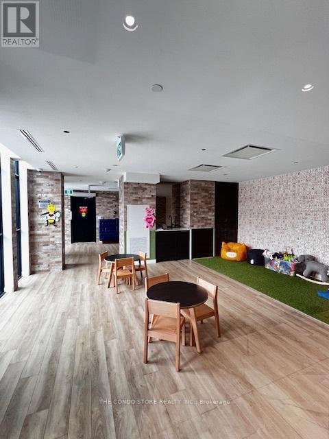 702 - 2300 St. Clair Avenue W, Toronto, Ontario  M6N 0B3 - Photo 29 - W12520202