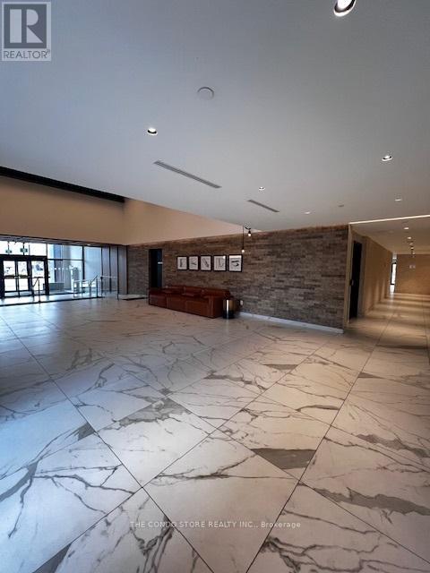 702 - 2300 St. Clair Avenue W, Toronto, Ontario  M6N 0B3 - Photo 30 - W12520202