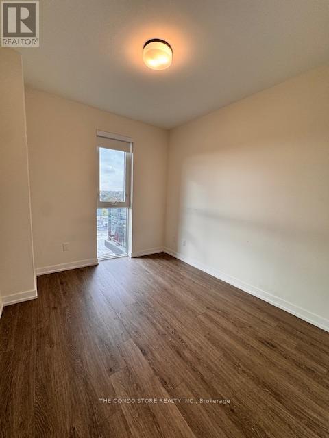 702 - 2300 St. Clair Avenue W, Toronto, Ontario  M6N 0B3 - Photo 8 - W12520202