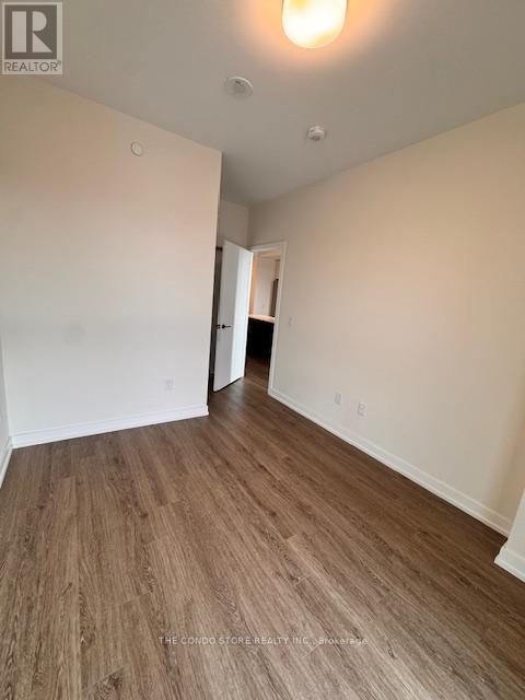 702 - 2300 St. Clair Avenue W, Toronto, Ontario  M6N 0B3 - Photo 9 - W12520202