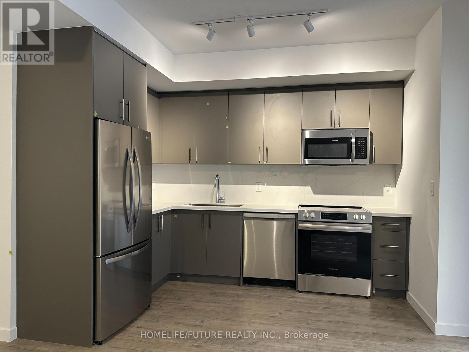 22 - 117 Marydale Avenue, Markham, Ontario  L3S 0A3 - Photo 9 - N12519882