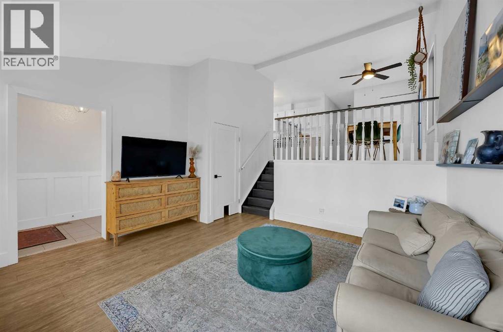 91 Shawglen Way Sw, Calgary, Alberta  T2Y 1Y9 - Photo 8 - A2266468