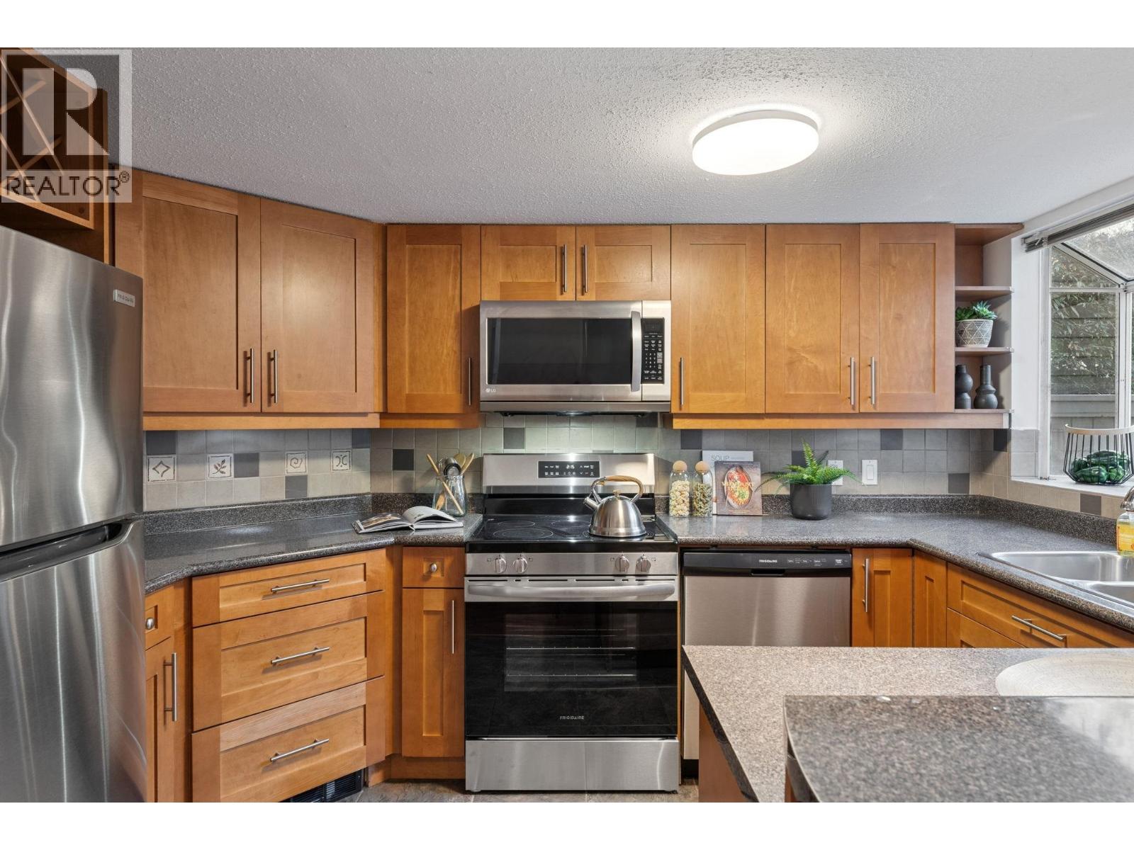 2994 Mt Seymour Parkway, North Vancouver, British Columbia  V7H 1E9 - Photo 11 - R3064935