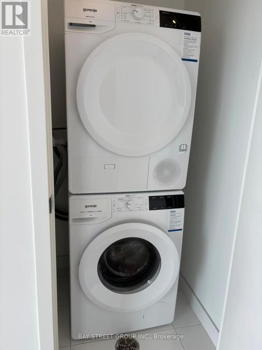 906 - 8 Interchange Way, Vaughan, Ontario L4K 0R2 - Photo 6 - N12520234