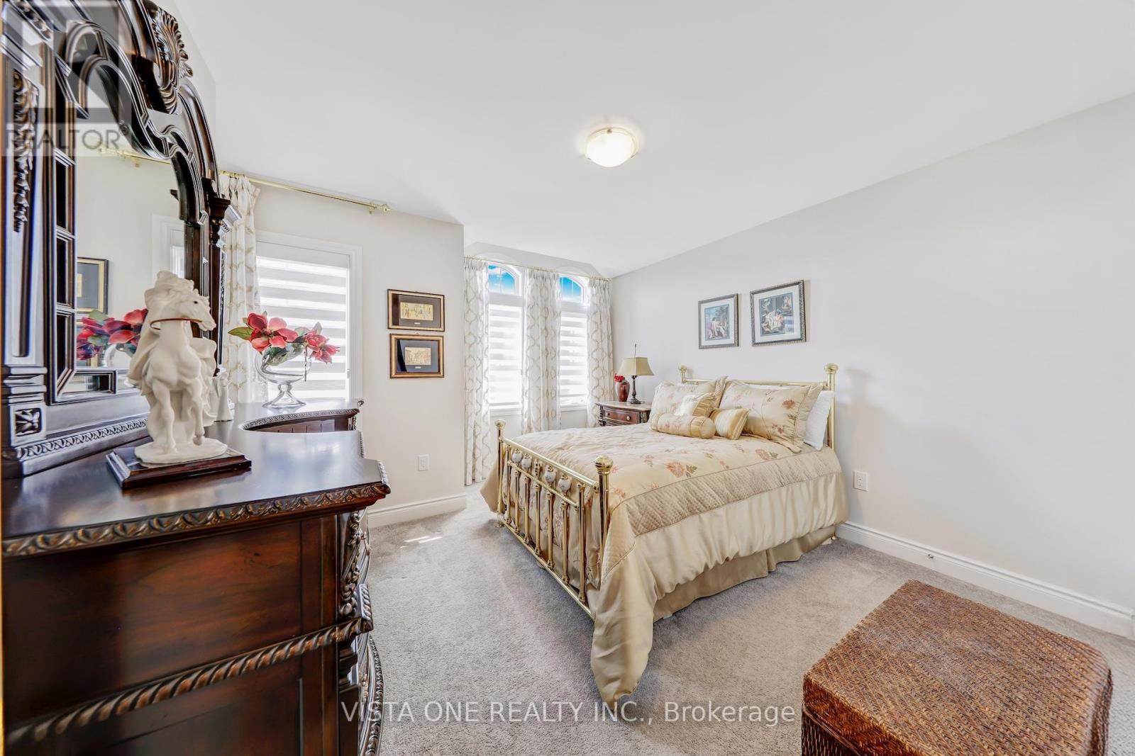 26 Zenith Avenue, Vaughan, Ontario L4H 4K9 - Photo 10 - N12520238