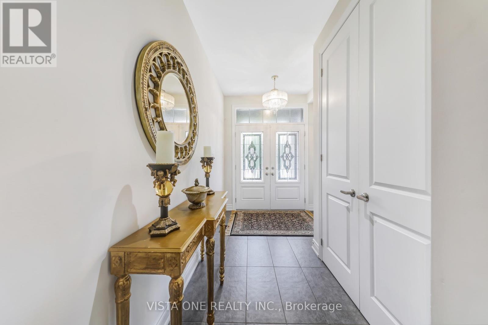 26 Zenith Avenue, Vaughan, Ontario L4H 4K9 - Photo 2 - N12520238