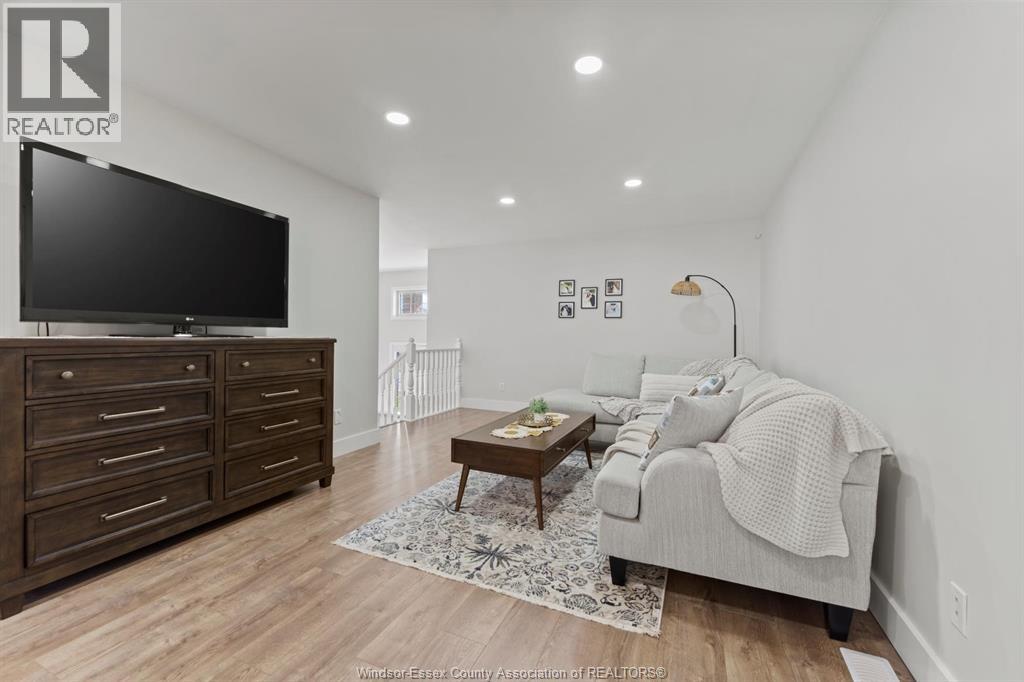 405 Jewel Street, Lasalle, Ontario N9J 3X4 - Photo 7 - 25024311