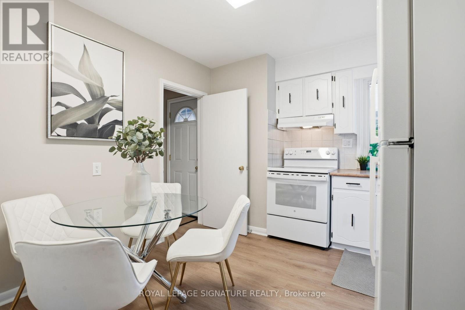 68 Genthorn Avenue, Toronto, Ontario M9W 2S9 - Photo 17 - W12520224