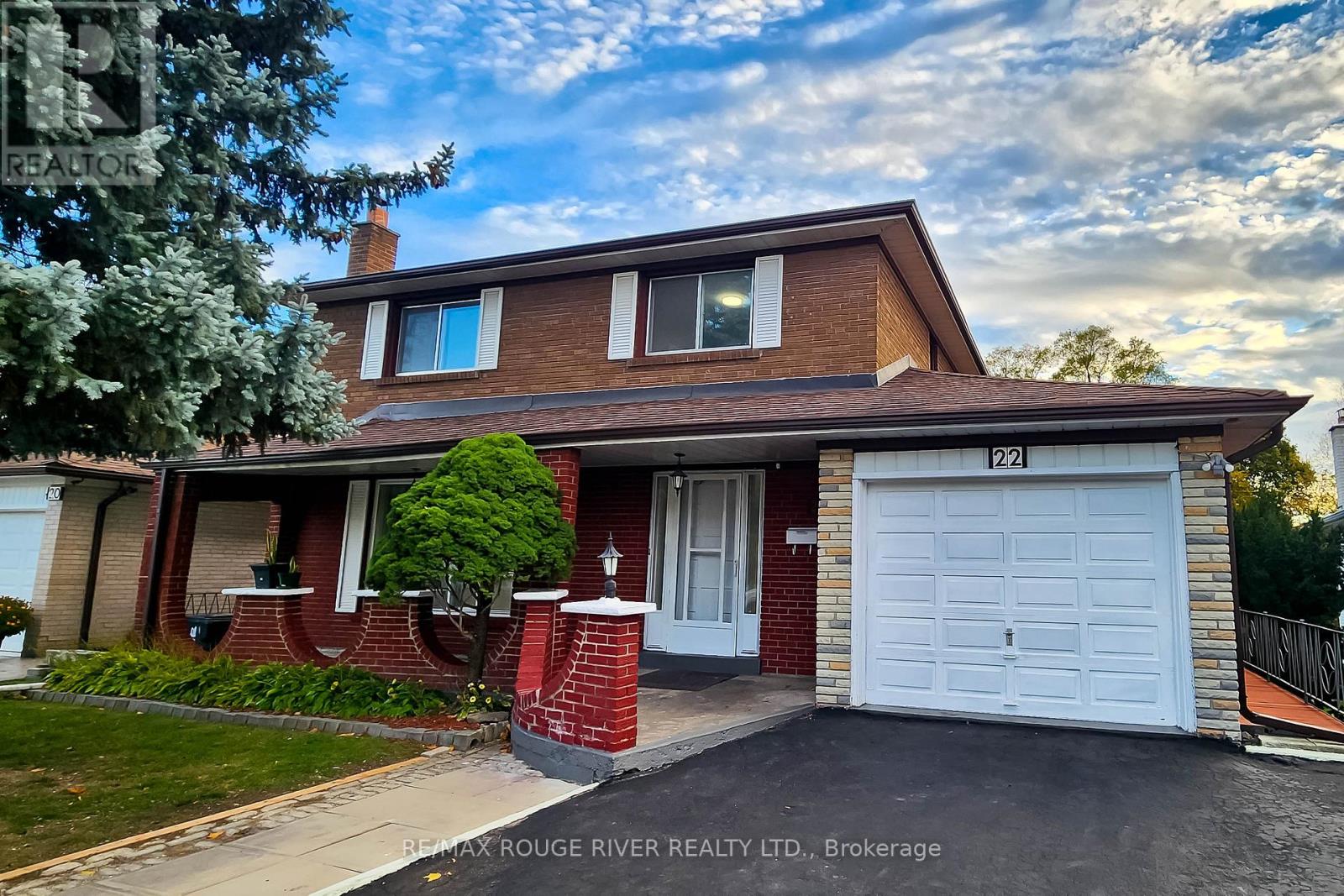 22 ANNABELLE DRIVE, Toronto, Ontario