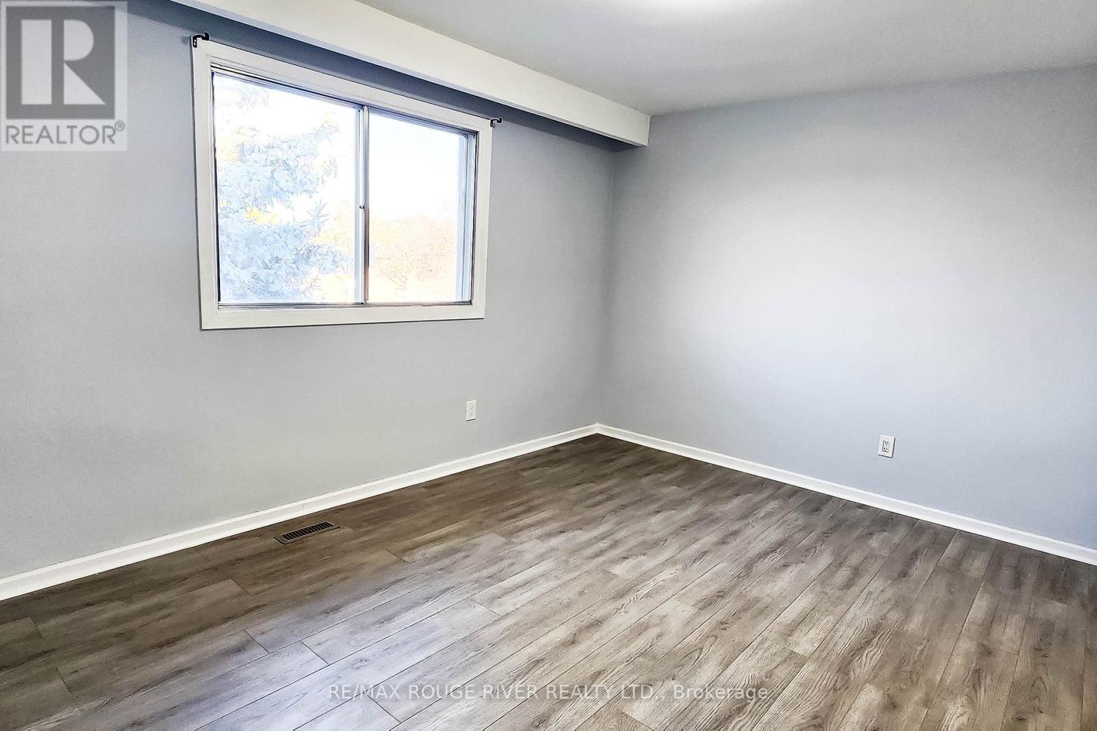 22 Annabelle Drive, Toronto, Ontario M9V 3B6 - Photo 19 - W12520242