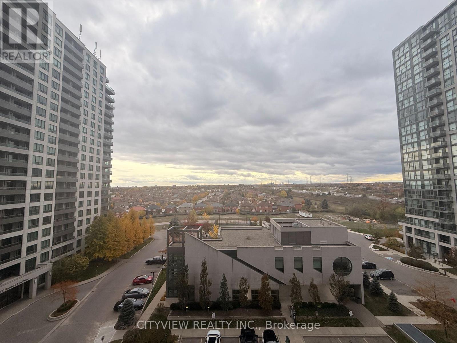 809 - 339 Rathburn Road W, Mississauga, Ontario  L5B 0C8 - Photo 13 - W12520248