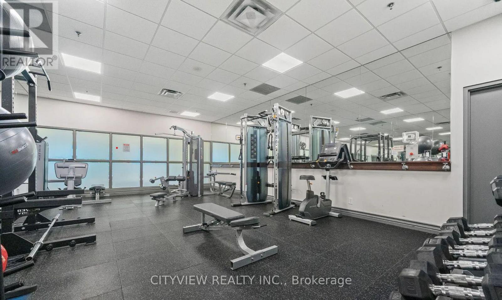 809 - 339 Rathburn Road W, Mississauga, Ontario  L5B 0C8 - Photo 14 - W12520248