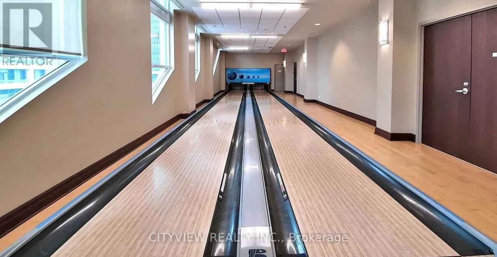 809 - 339 Rathburn Road W, Mississauga, Ontario  L5B 0C8 - Photo 15 - W12520248