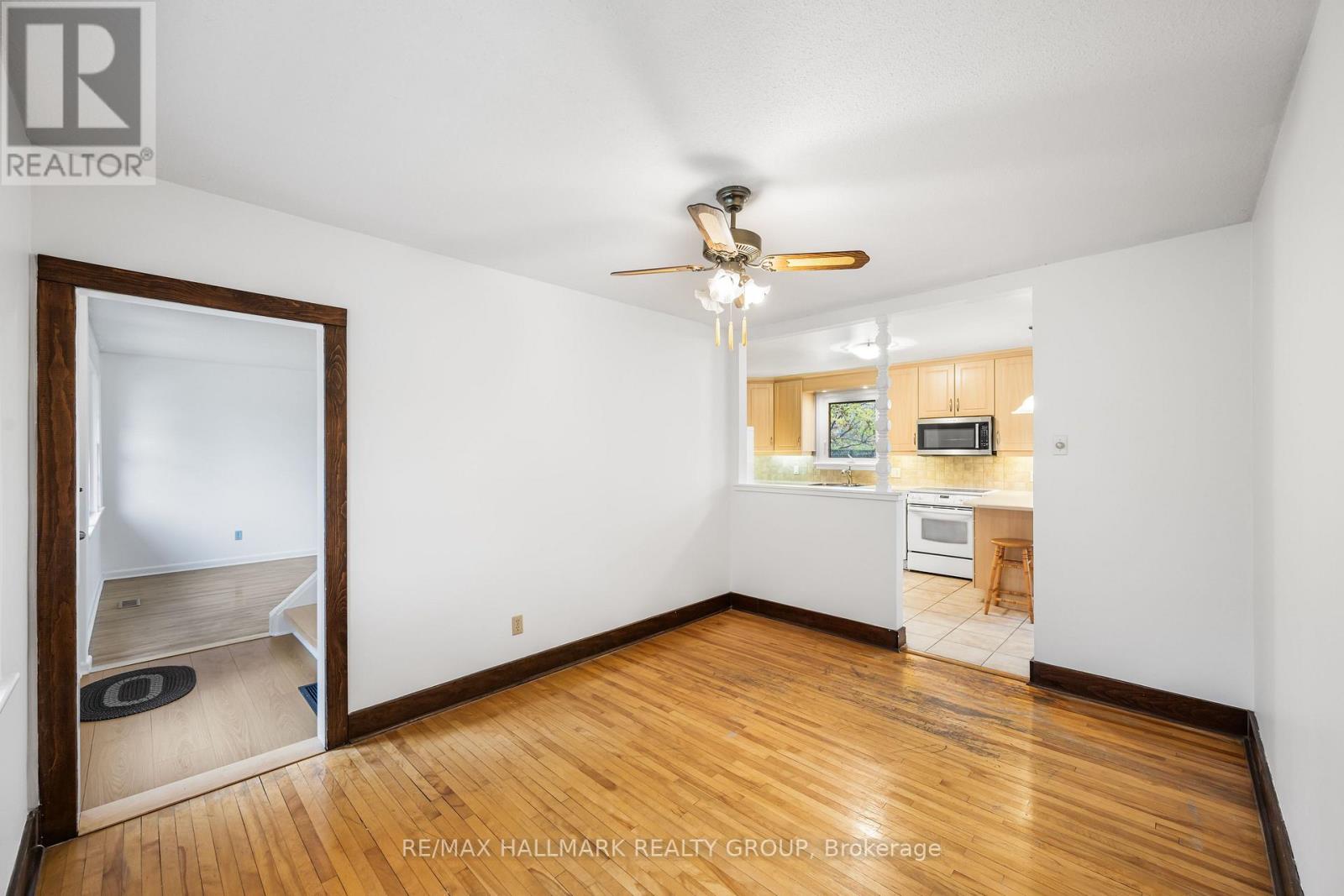 2028 Othello Avenue, Ottawa, Ontario K1G 2A6 - Photo 11 - X12520276