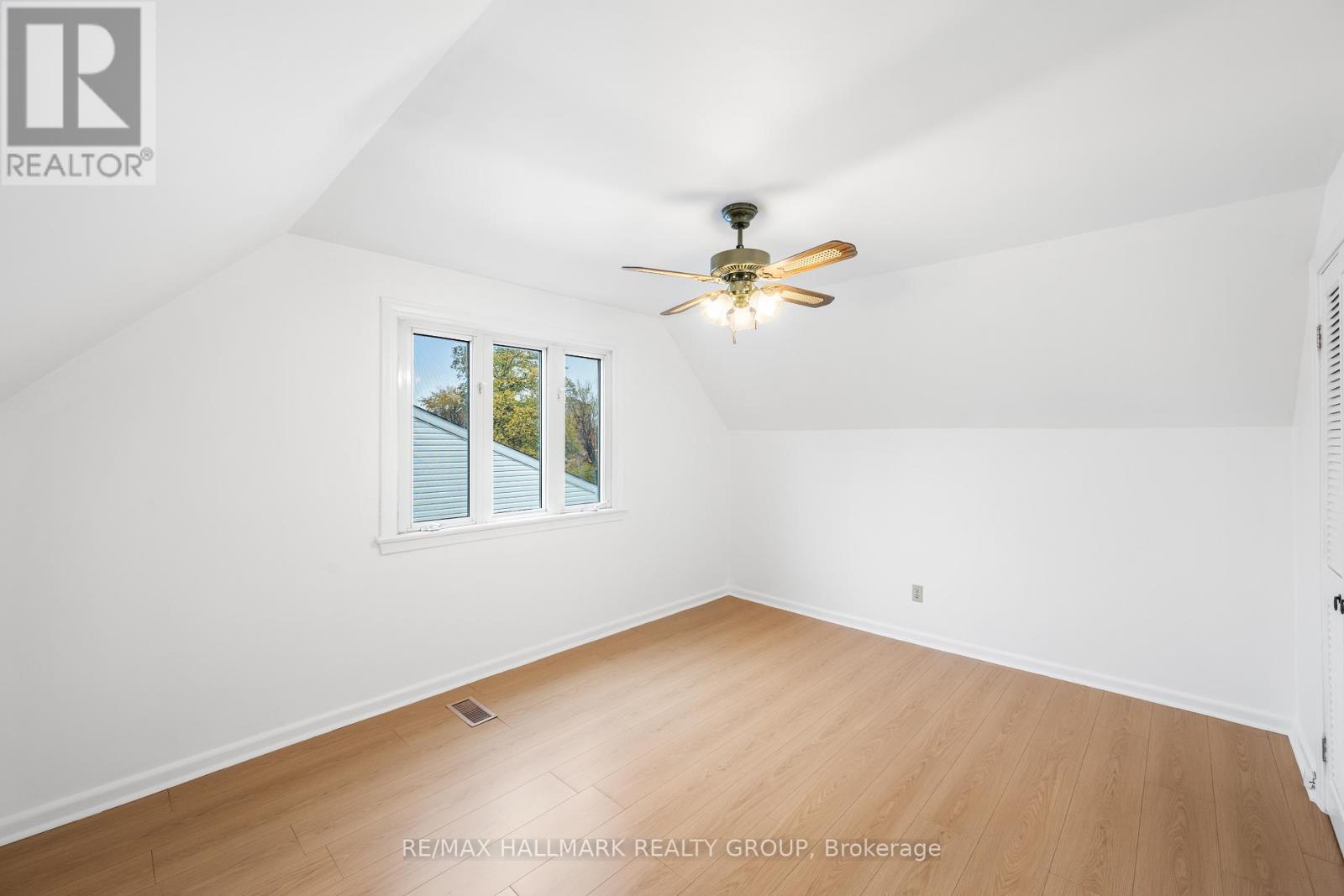 2028 Othello Avenue, Ottawa, Ontario K1G 2A6 - Photo 13 - X12520276