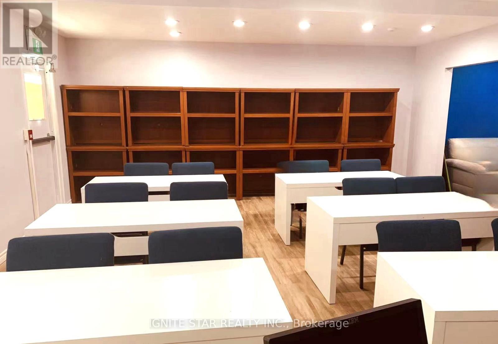 106 Carden Street, Guelph, Ontario N1H 3A3 - Photo 15 - X12520230