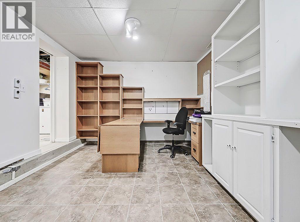 2540 32 Avenue Sw, Calgary, Alberta  T3E 0V7 - Photo 38 - A2265871