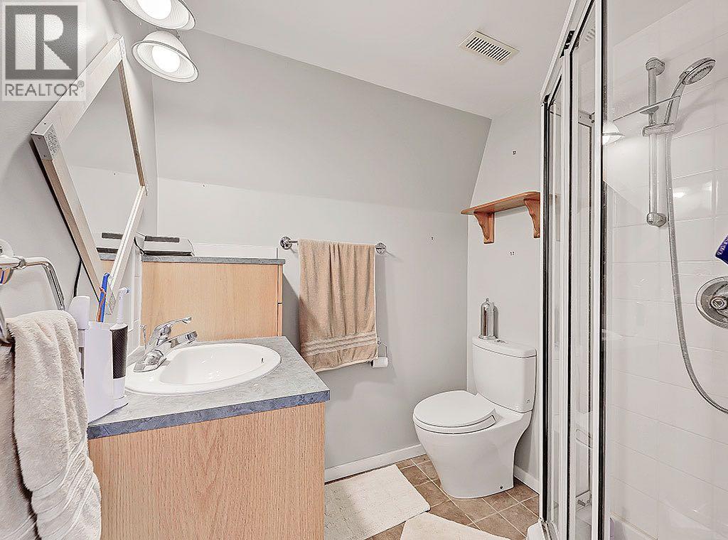 2540 32 Avenue Sw, Calgary, Alberta  T3E 0V7 - Photo 40 - A2265871