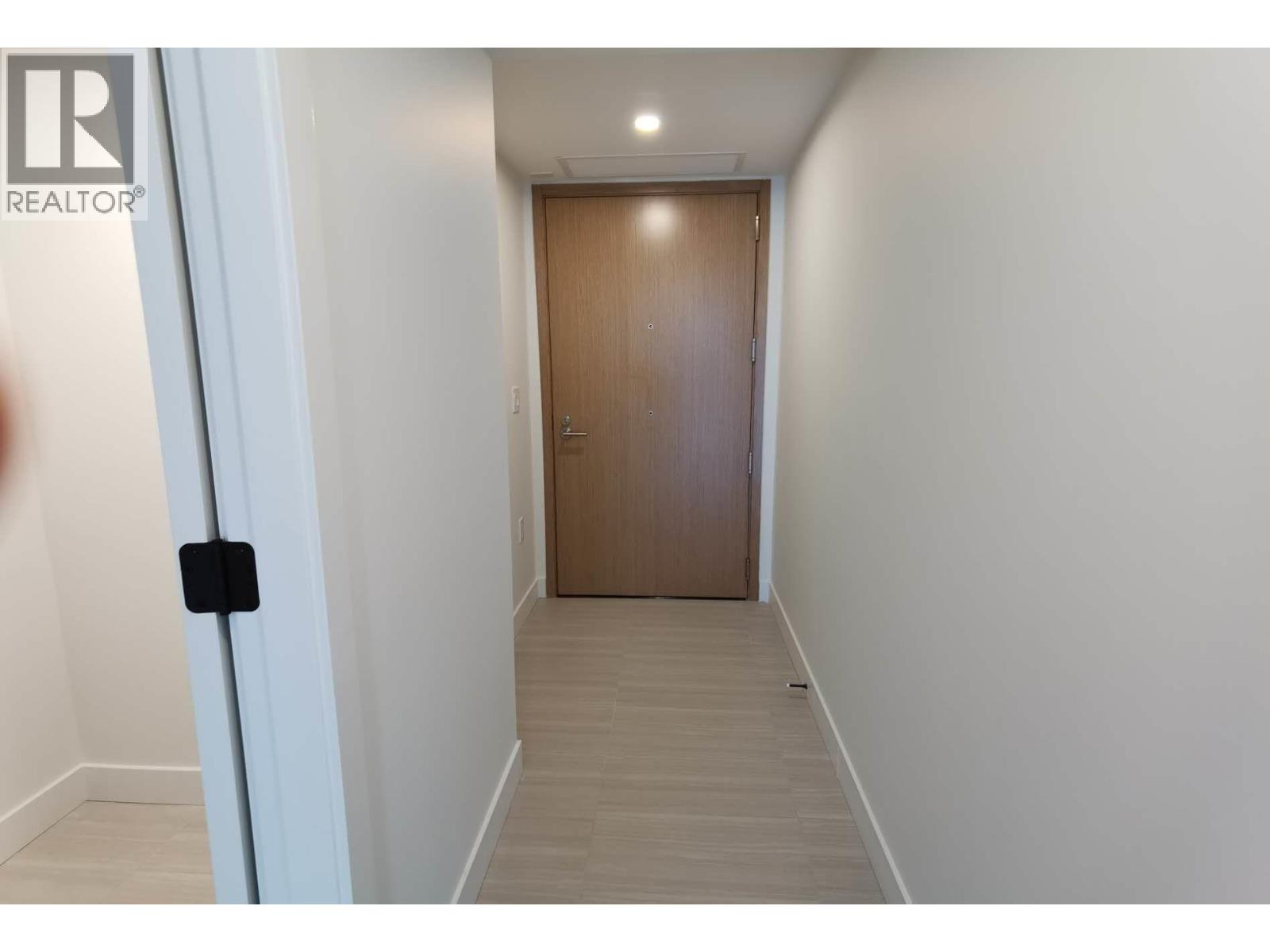 806 5058 Joyce Street, Vancouver, British Columbia V5R 0J9 - Photo 2 - R3064440