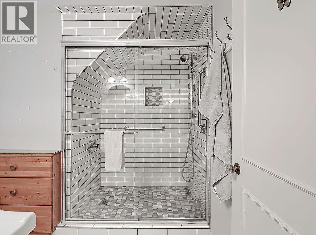 2540 32 Avenue Sw, Calgary, Alberta  T3E 0V7 - Photo 29 - A2265871