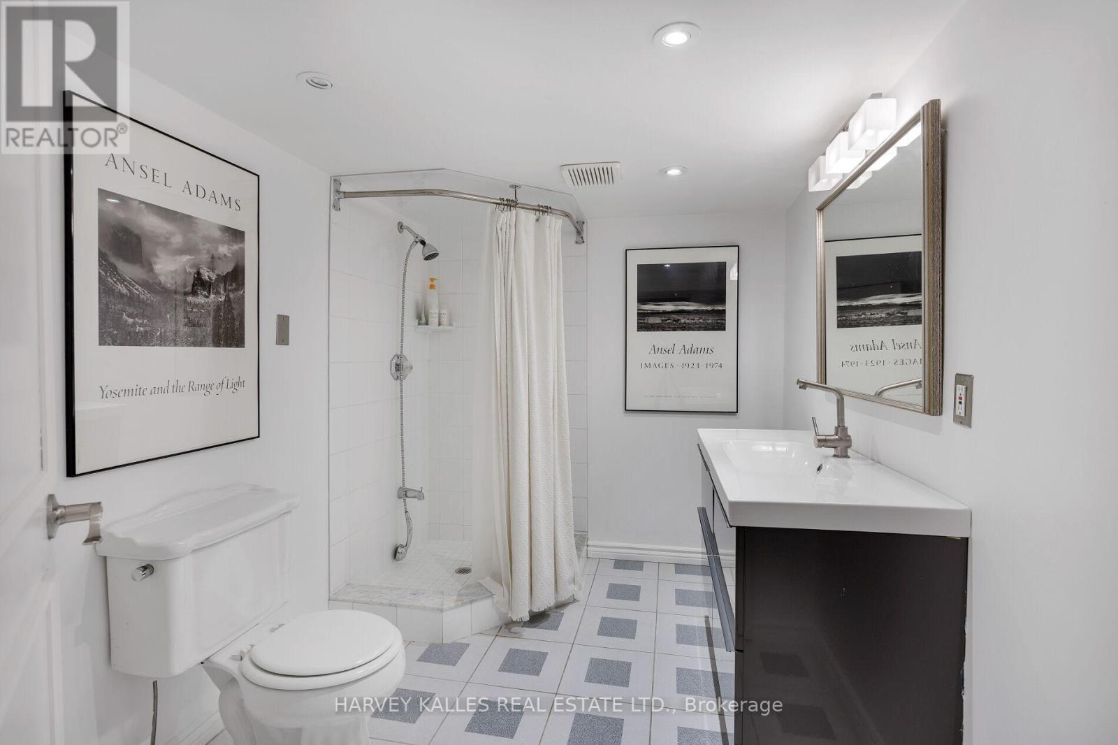 24 Cedarland Drive, Toronto, Ontario M9A 2K2 - Photo 36 - W12512890