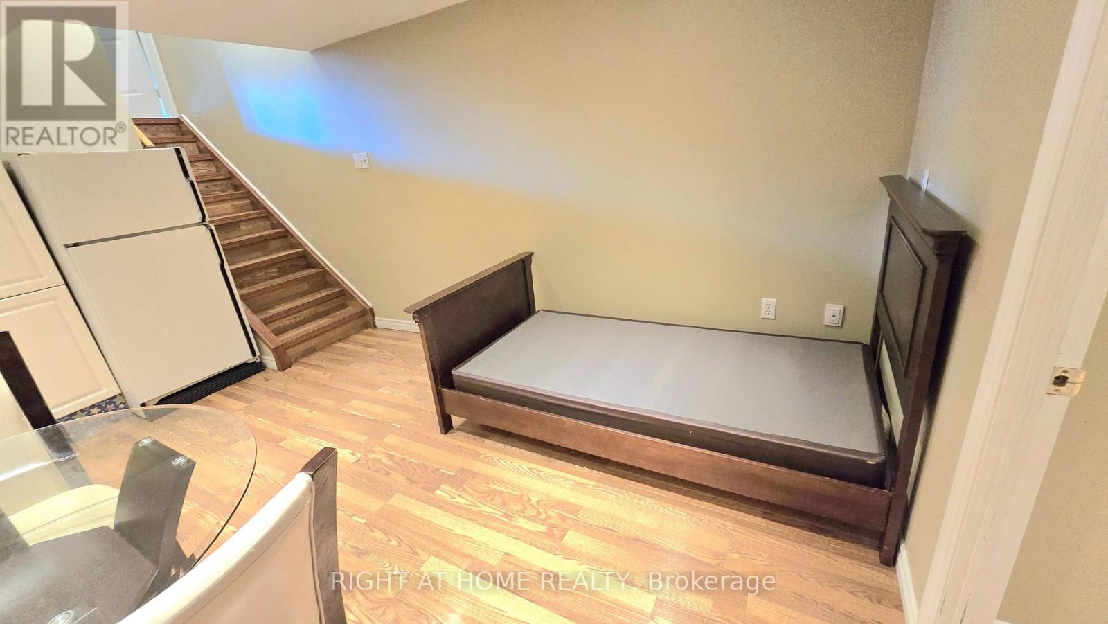 3428 Fountain Park Avenue, Mississauga, Ontario L5M 7E3 - Photo 10 - W12473018