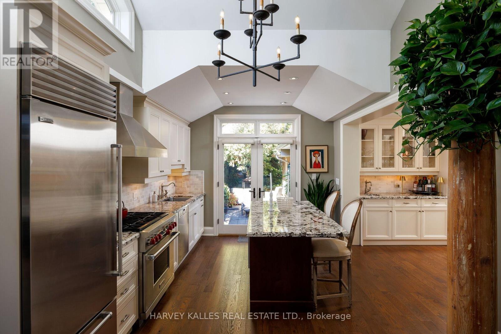 24 Cedarland Drive, Toronto, Ontario M9A 2K2 - Photo 17 - W12512890