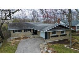 279 FERNDALE Place, Waterloo, Ontario