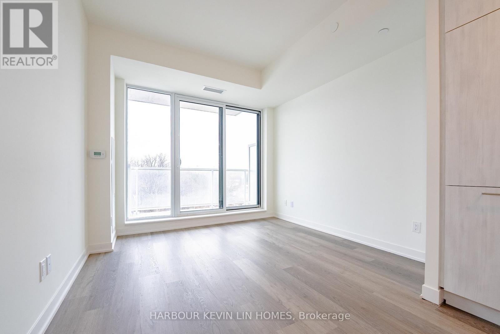 409 - 6 David Eyer Road, Richmond Hill, Ontario  L4S 0N5 - Photo 13 - N12520250