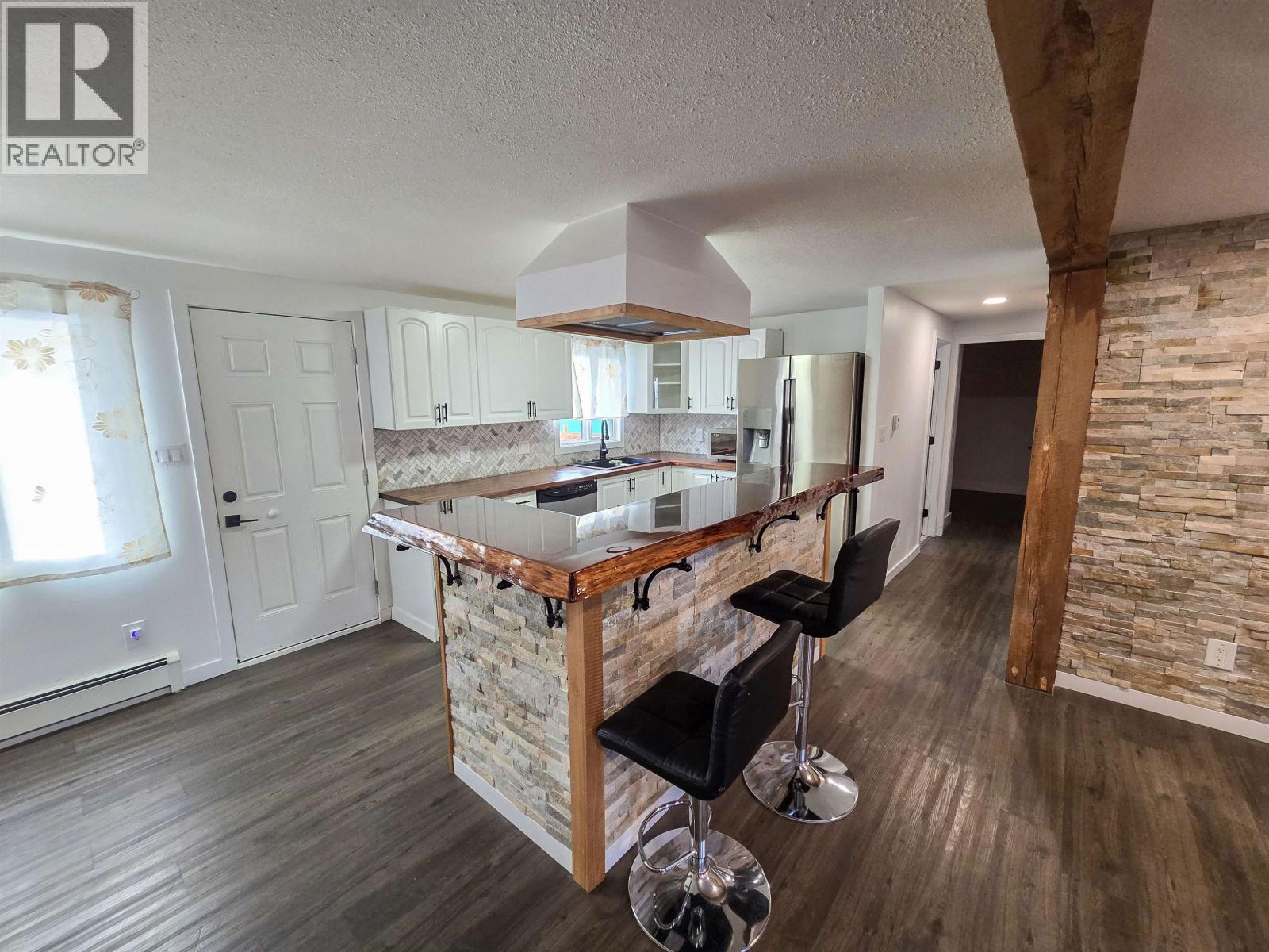 107 Carlson Street, Kitimat, British Columbia  V8C 1A9 - Photo 4 - R3063637