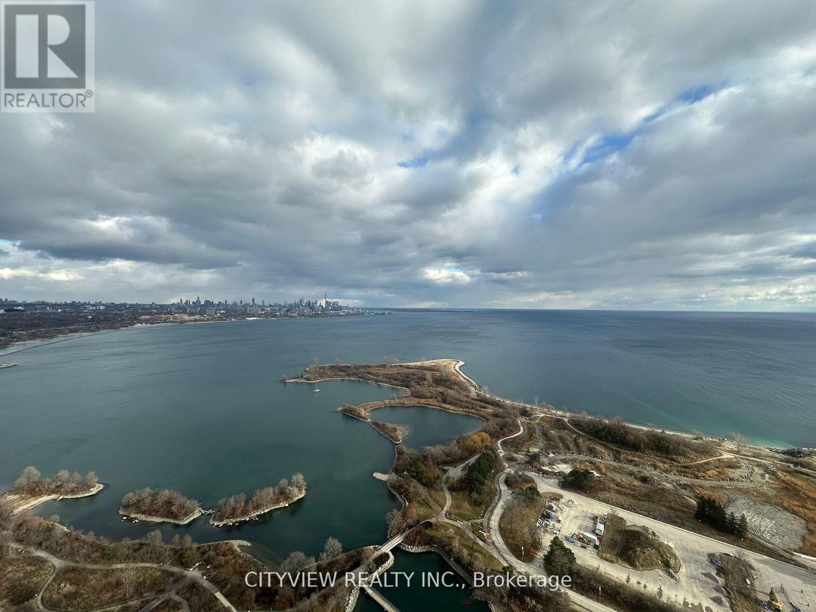 <div class="slider-price">$2,900 Monthly</div><p>3908 - 20 Shore Breeze Drive, Toronto, Ontario</p>