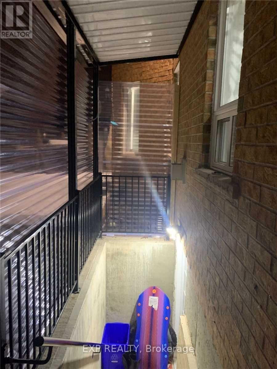 Bsmt - 2054 Kingsridge Drive, Oakville, Ontario  L6M 4Y8 - Photo 10 - W12520264