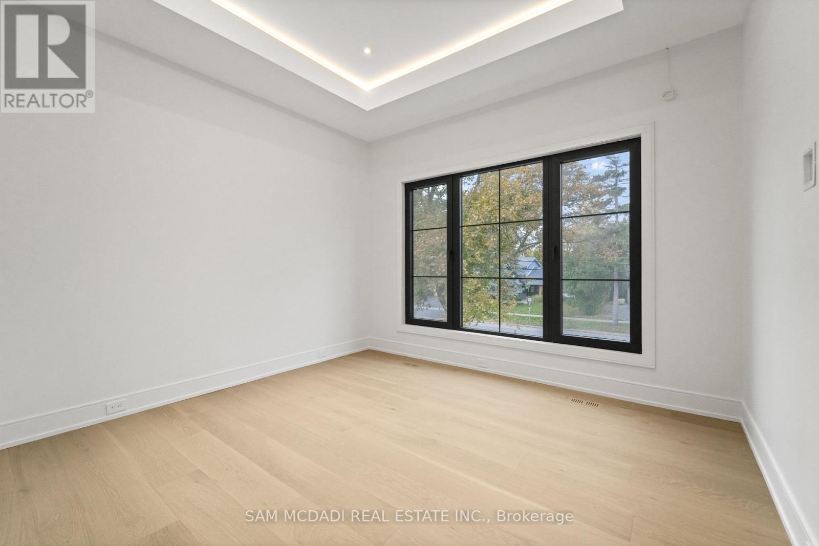 152 Third Line, Oakville, Ontario  L6L 3Z8 - Photo 30 - W12520272