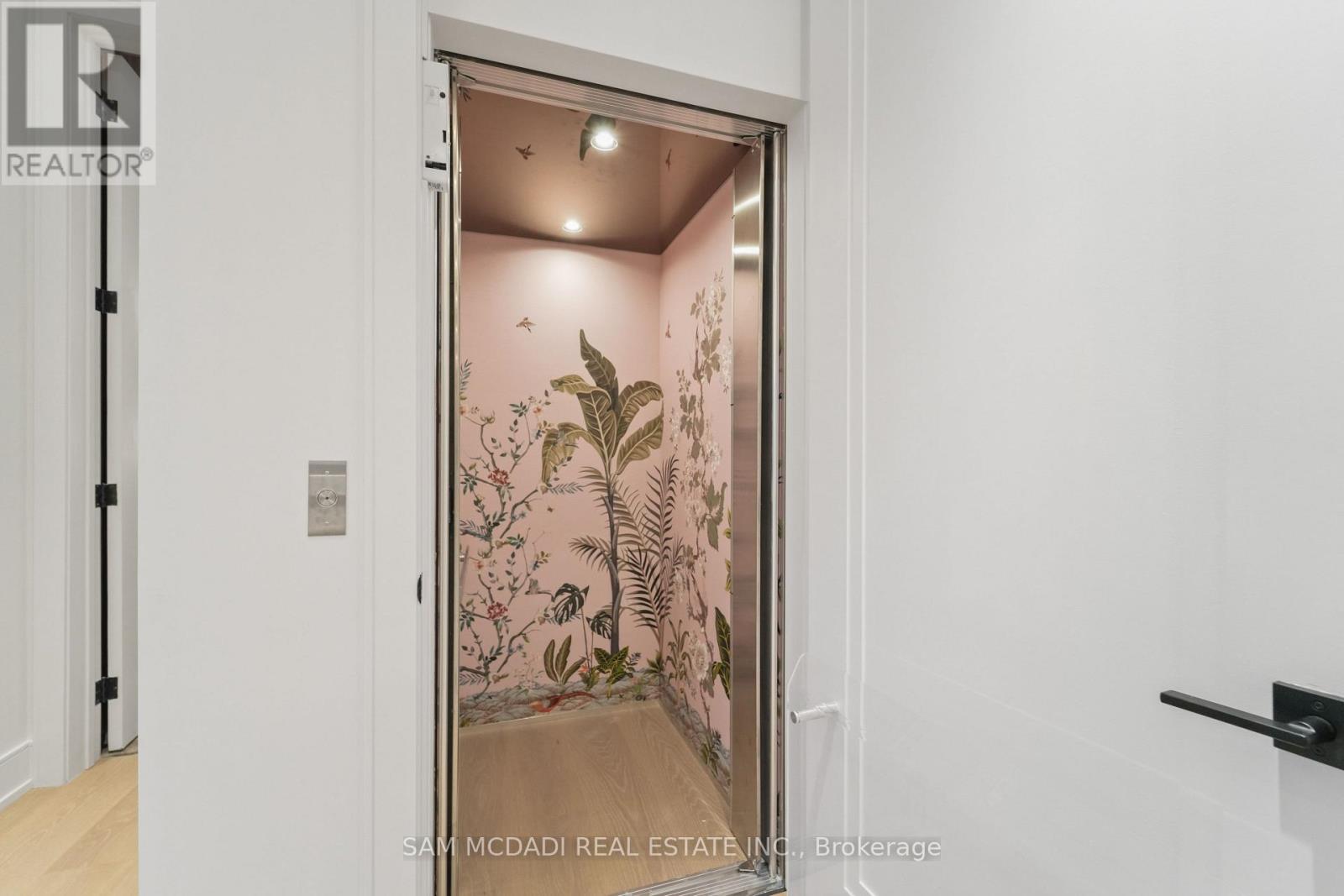 152 Third Line, Oakville, Ontario  L6L 3Z8 - Photo 38 - W12520272