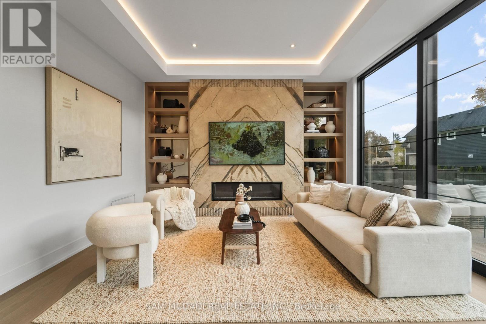 152 Third Line, Oakville, Ontario  L6L 3Z8 - Photo 6 - W12520272