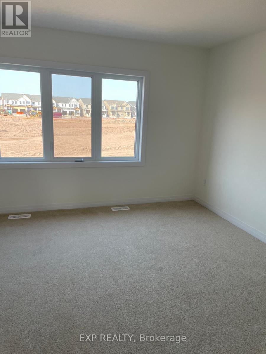 148 Port Crescent, Welland, Ontario  L3B 5K5 - Photo 11 - X12520266